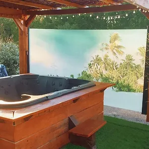 https://les-gorges-du-verdon-chalet.fr-provencehotel.com