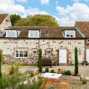  Holiday home Barn United Kingdom